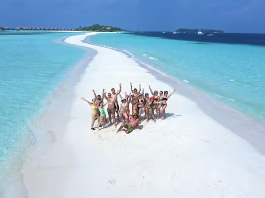 Maafushi: Boat Tour with Coral Garden Snorkeling and Lunch